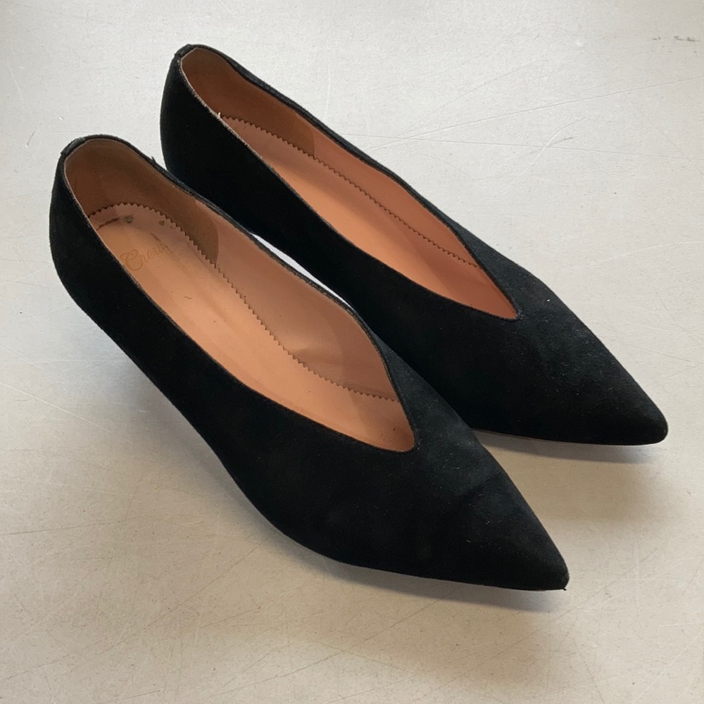 Used J Crew Black Point Heels Size 7.5 see all pics…